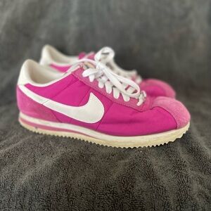 Nike Women's Fuchsia and White Sneakers